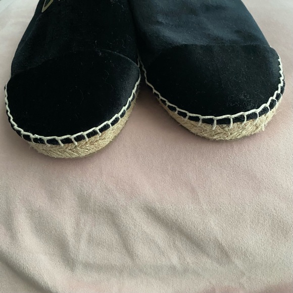Chanel Black Velvet Espadrilles Size 40 / 9 US - Picture 9 of 9